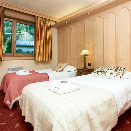 Chamois Apartment- Year Chamonix