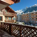 Chamois Apartment- Year