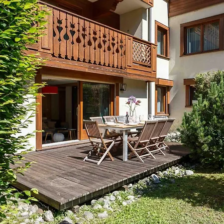 Chamois Apartment- Year 霞慕尼