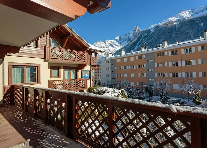 Chamois Apartment- Year