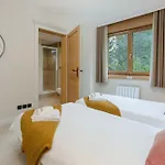 Chamois Apartment- Year